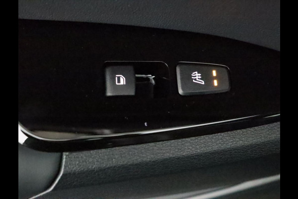 Kia Sportage 1.6 T-GDi MHEV DynamicPlusLine Apple Carplay/Android Auto - Elektrisch bedienbare voorstoelen - Elektrisch glazen panorama-dak - Navigatie - Fabrieksgarantie tot 02-2032