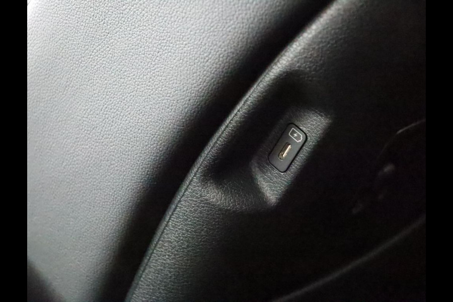 Kia Sportage 1.6 T-GDi MHEV DynamicPlusLine Apple Carplay/Android Auto - Elektrisch bedienbare voorstoelen - Elektrisch glazen panorama-dak - Navigatie - Fabrieksgarantie tot 02-2032