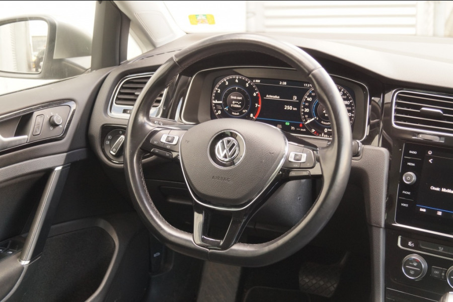 Volkswagen Golf Variant 1.5 TSI 150pk DSG Highline -PANO-LED-ECC-CAM-