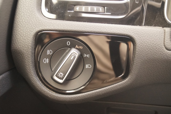 Volkswagen Golf Variant 1.5 TSI 150pk DSG Highline -PANO-LED-ECC-CAM-