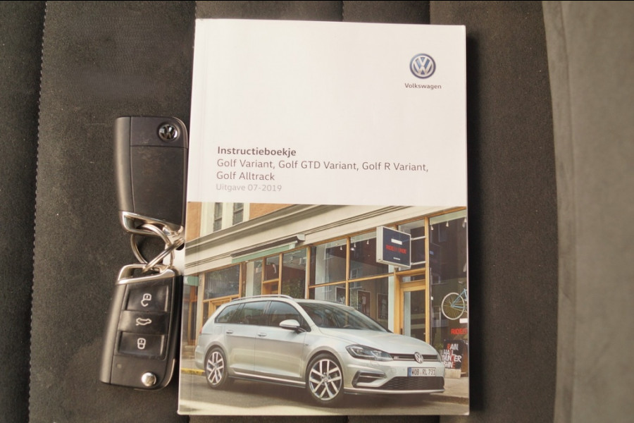 Volkswagen Golf Variant 1.5 TSI 150pk DSG Highline -PANO-LED-ECC-CAM-