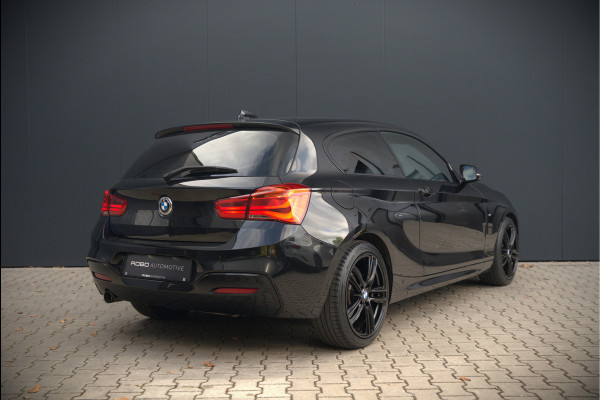 BMW 1-serie 118i High Executive M Sport | Stoelverwarming | Navigatie | Cruise Control | Keyless | LCI2 | Parkeersensoren | DAB | Shadow Line | M Sport Remmen | HIFI | LED