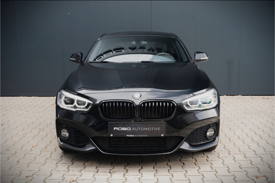 BMW 1-serie 118i High Executive M Sport | Stoelverwarming | Navigatie | Cruise Control | Keyless | LCI2 | Parkeersensoren | DAB | Shadow Line | M Sport Remmen | HIFI | LED