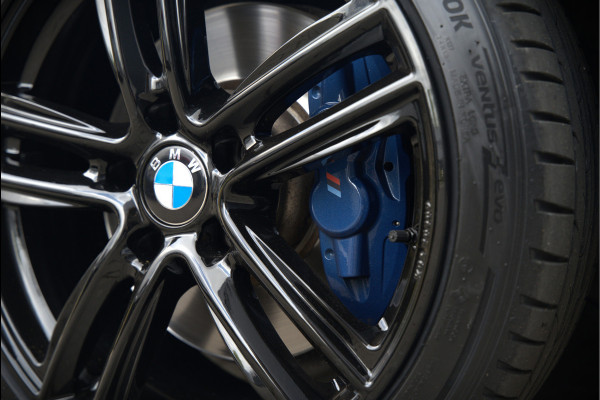 BMW 1-serie 118i High Executive M Sport | Stoelverwarming | Navigatie | Cruise Control | Keyless | LCI2 | Parkeersensoren | DAB | Shadow Line | M Sport Remmen | HIFI | LED