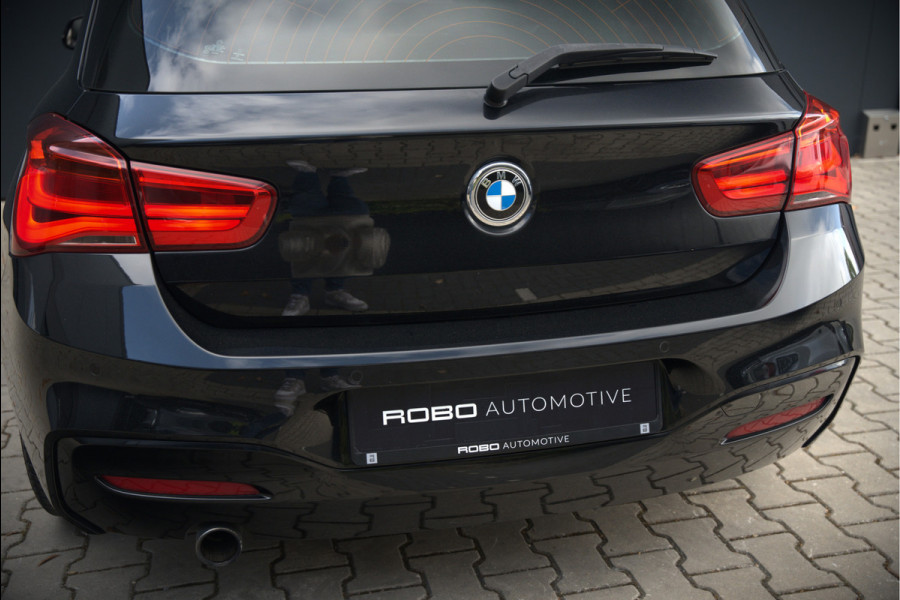 BMW 1-serie 118i High Executive M Sport | Stoelverwarming | Navigatie | Cruise Control | Keyless | LCI2 | Parkeersensoren | DAB | Shadow Line | M Sport Remmen | HIFI | LED