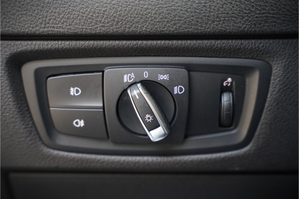 BMW 1-serie 118i High Executive M Sport | Stoelverwarming | Navigatie | Cruise Control | Keyless | LCI2 | Parkeersensoren | DAB | Shadow Line | M Sport Remmen | HIFI | LED