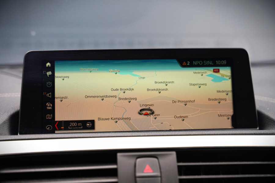 BMW 1-serie 118i High Executive M Sport | Stoelverwarming | Navigatie | Cruise Control | Keyless | LCI2 | Parkeersensoren | DAB | Shadow Line | M Sport Remmen | HIFI | LED