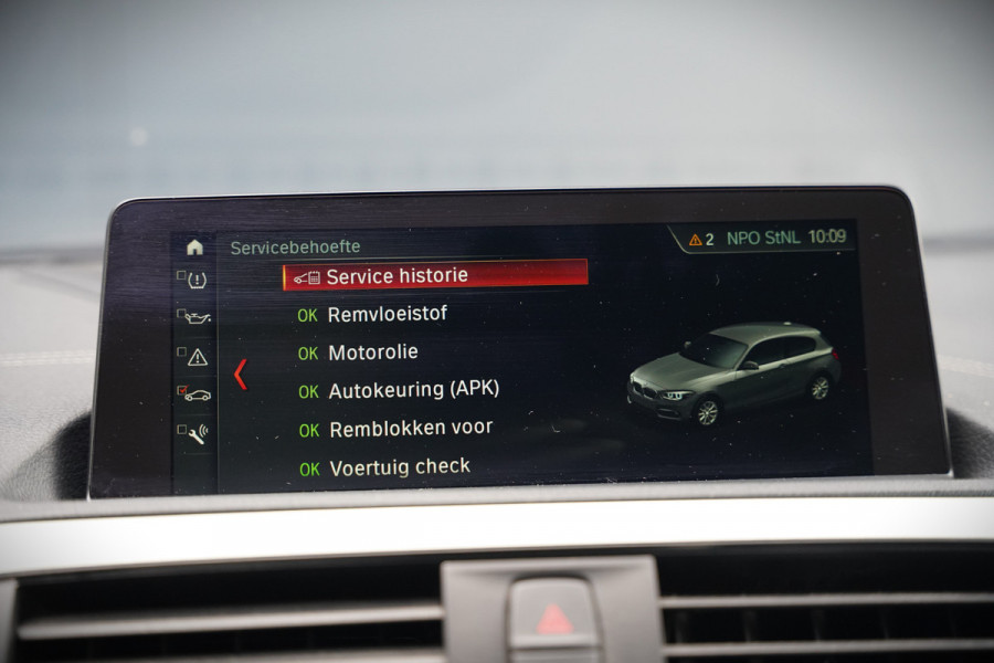BMW 1-serie 118i High Executive M Sport | Stoelverwarming | Navigatie | Cruise Control | Keyless | LCI2 | Parkeersensoren | DAB | Shadow Line | M Sport Remmen | HIFI | LED