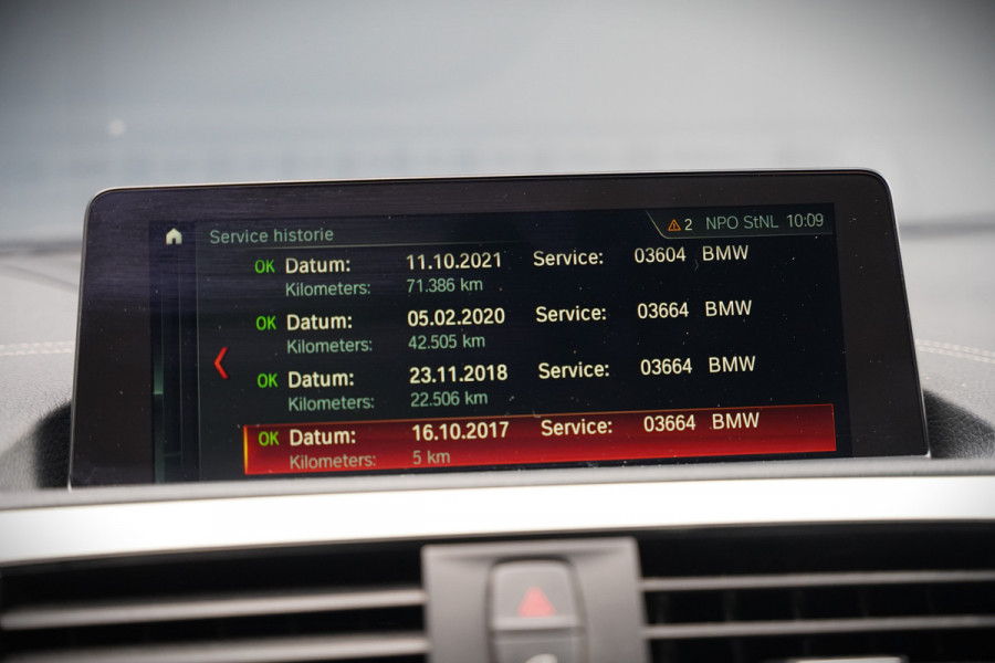 BMW 1-serie 118i High Executive M Sport | Stoelverwarming | Navigatie | Cruise Control | Keyless | LCI2 | Parkeersensoren | DAB | Shadow Line | M Sport Remmen | HIFI | LED