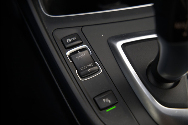 BMW 1-serie 118i High Executive M Sport | Stoelverwarming | Navigatie | Cruise Control | Keyless | LCI2 | Parkeersensoren | DAB | Shadow Line | M Sport Remmen | HIFI | LED