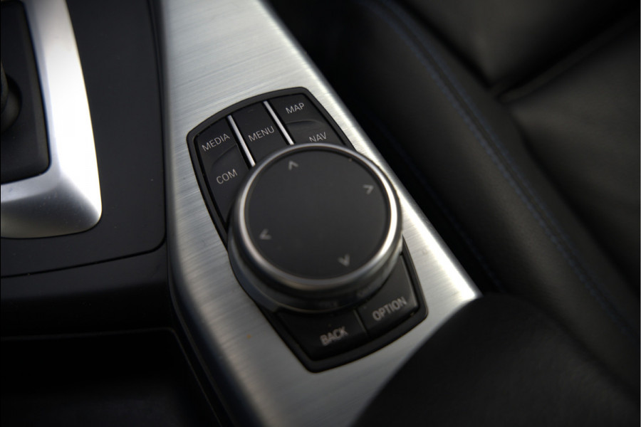 BMW 1-serie 118i High Executive M Sport | Stoelverwarming | Navigatie | Cruise Control | Keyless | LCI2 | Parkeersensoren | DAB | Shadow Line | M Sport Remmen | HIFI | LED