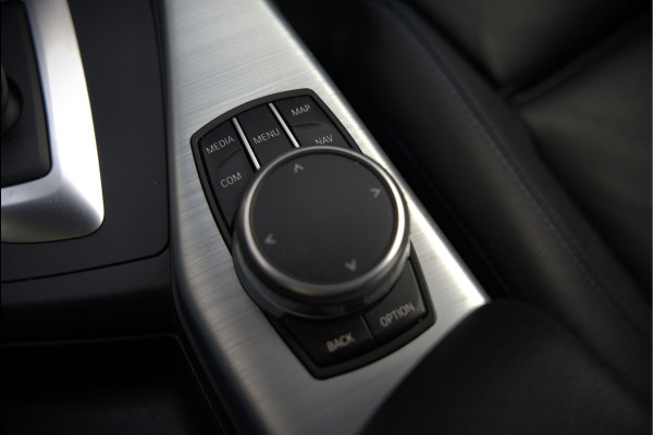 BMW 1-serie 118i High Executive M Sport | Stoelverwarming | Navigatie | Cruise Control | Keyless | LCI2 | Parkeersensoren | DAB | Shadow Line | M Sport Remmen | HIFI | LED