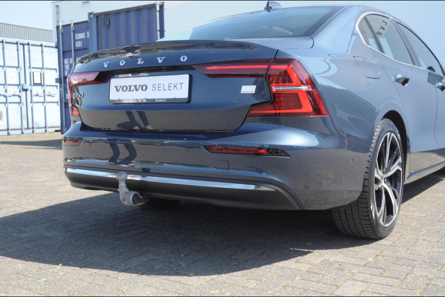 Volvo S60 T6 350PK Automaat Recharge Ultimate Bright / Head-up display / Harman Kardon audio / Panoramadak / BLIS / Elektrisch bedienbare voorstoelen / Memory seats / Verwarmbare stoelen / Keyless entry /