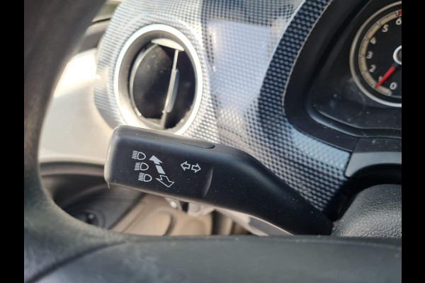 Volkswagen up! 1.0 BMT move up!