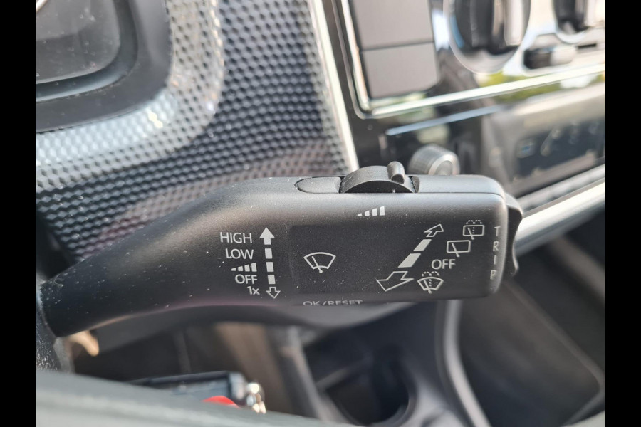 Volkswagen up! 1.0 BMT move up!