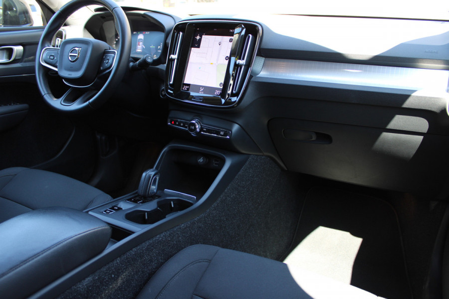 Volvo XC40 1.5 T5 Recharge Inscription expression | Navigatie | Led | Keyless