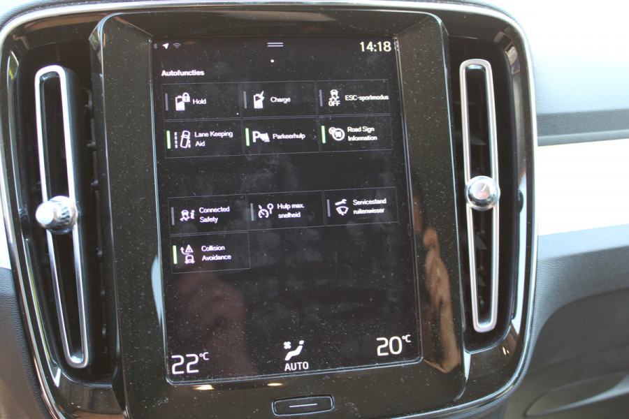 Volvo XC40 1.5 T5 Recharge Inscription expression | Navigatie | Led | Keyless