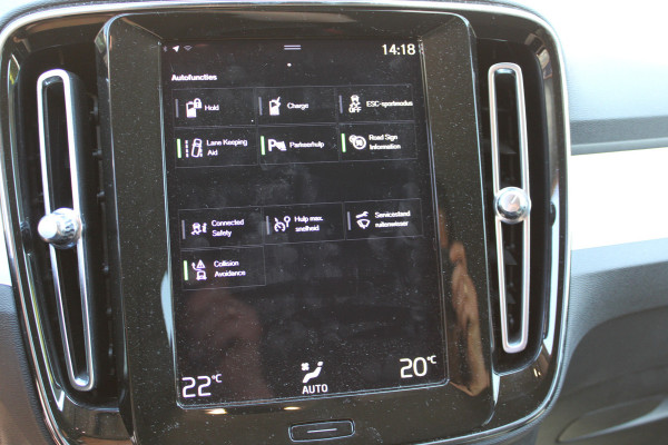 Volvo XC40 1.5 T5 Recharge Inscription expression | Navigatie | Led | Keyless