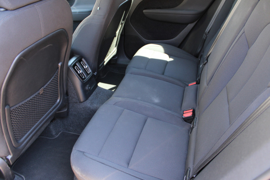 Volvo XC40 1.5 T5 Recharge Inscription expression | Navigatie | Led | Keyless