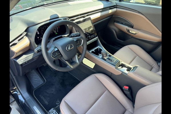 Lexus LBX 1.5 Hybrid Elegant | Eerste eigenaar, Stoel + Stuurverwarming, 18 inch, Dodehoekherkenning, Parkeersensoren