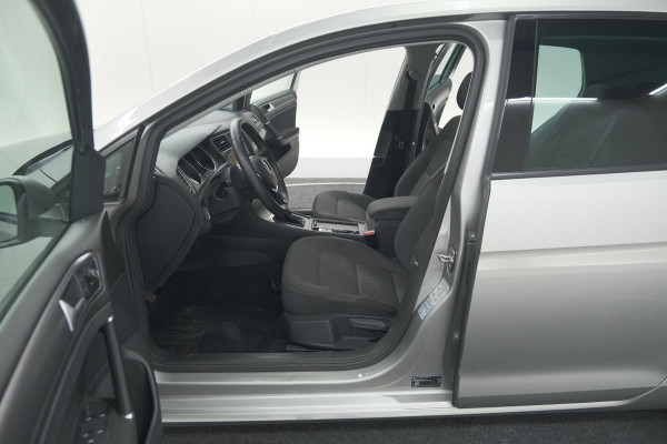 Volkswagen Golf 1.0 TSI Highline | Adaptieve Cruise Control | Apple Carplay | Parkeersensoren | Stoelverwarming