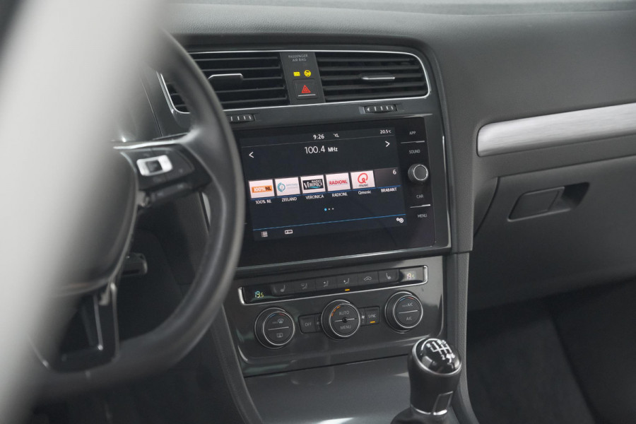 Volkswagen Golf 1.0 TSI Highline | Adaptieve Cruise Control | Apple Carplay | Parkeersensoren | Stoelverwarming