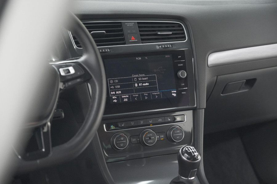 Volkswagen Golf 1.0 TSI Highline | Adaptieve Cruise Control | Apple Carplay | Parkeersensoren | Stoelverwarming