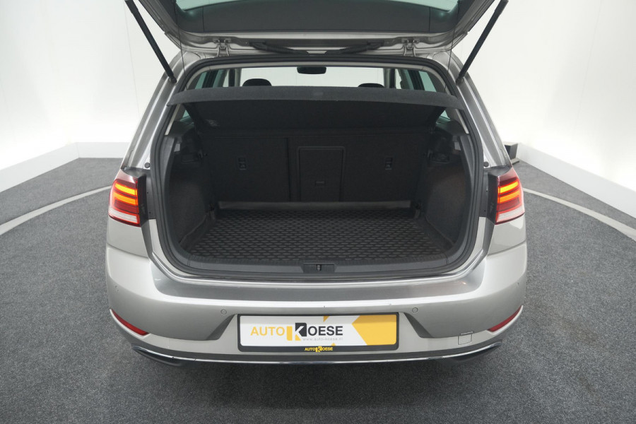 Volkswagen Golf 1.0 TSI Highline | Adaptieve Cruise Control | Apple Carplay | Parkeersensoren | Stoelverwarming