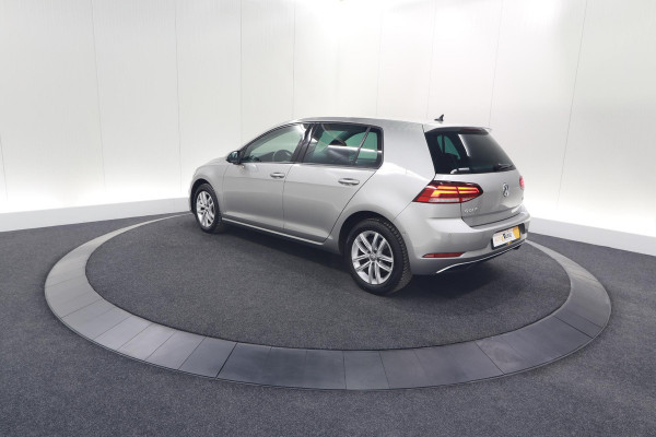 Volkswagen Golf 1.0 TSI Highline | Adaptieve Cruise Control | Apple Carplay | Parkeersensoren | Stoelverwarming