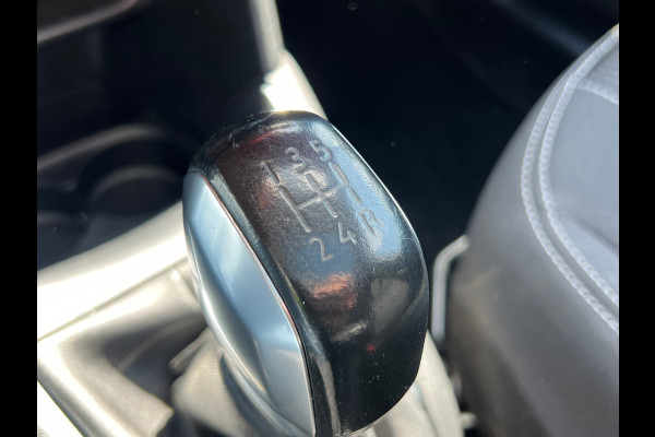 Peugeot 208 1.2 PureTech Allure | Pano + Cruise + Navi |