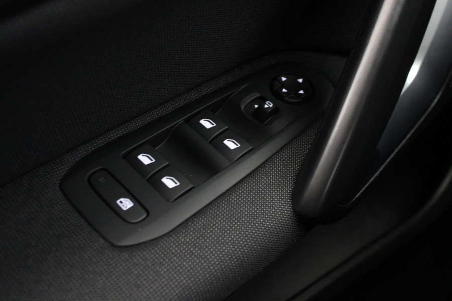 Peugeot 308 1.2 PureTech Allure |Camera|Navi|