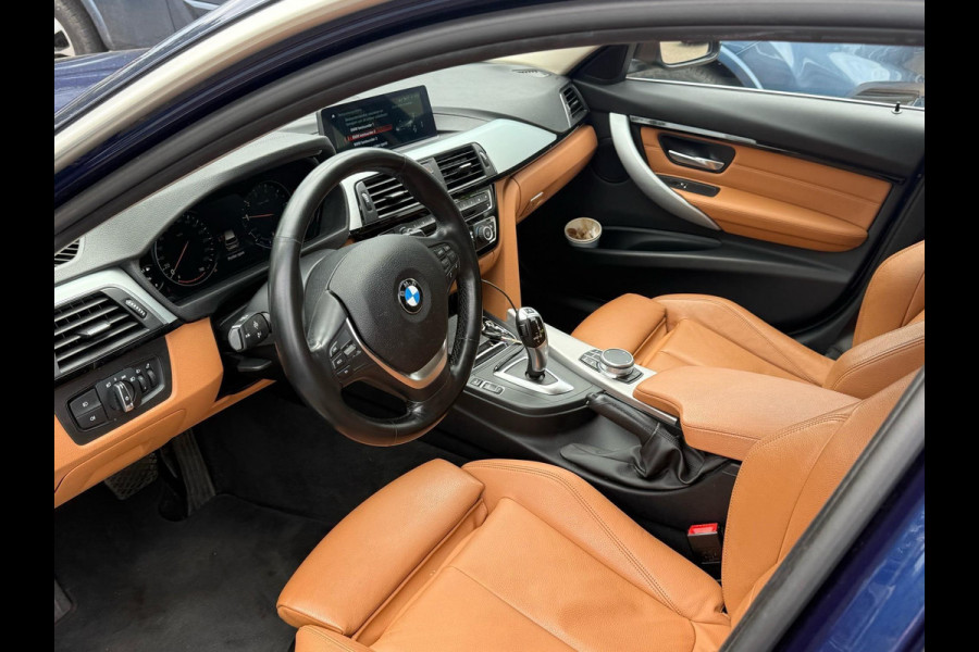 BMW 3 Serie Touring 318i Edition Luxury Line Purity Executive 136pk Automaat | Lederen Bekleding