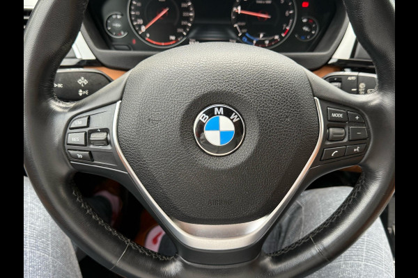 BMW 3 Serie Touring 318i Edition Luxury Line Purity Executive 136pk Automaat | Lederen Bekleding