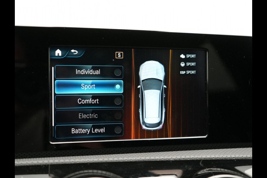 Mercedes-Benz CLA-Klasse Shooting Brake 250 e AMG Plug In Hybrid 218PK PHEV | Navigatie | Sfeerverlichting | Alcantara Sportstoelen | DAB
