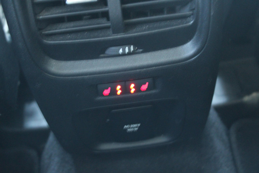 Ford Kuga 2.5 PHEV Titanium | Adaptive cruise control | Winter Pack | Dodehoeksensoren