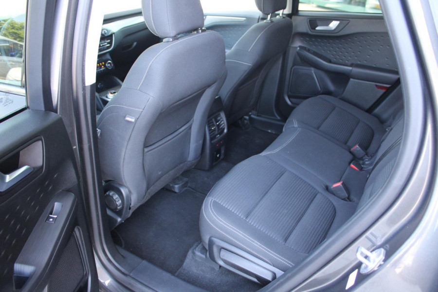 Ford Kuga 2.5 PHEV Titanium | Adaptive cruise control | Winter Pack | Dodehoeksensoren