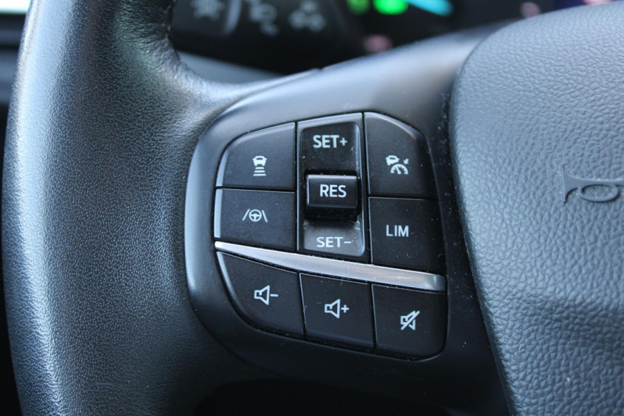 Ford Kuga 2.5 PHEV Titanium | Adaptive cruise control | Winter Pack | Dodehoeksensoren