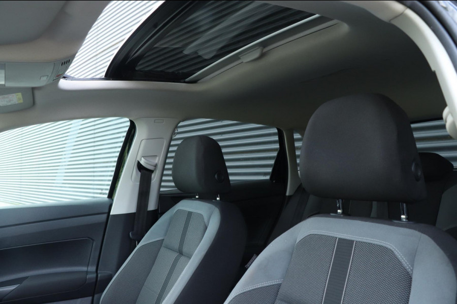 Volkswagen Polo 1.0 TSI R-Line | PANO - DEALER OND - VOL!
