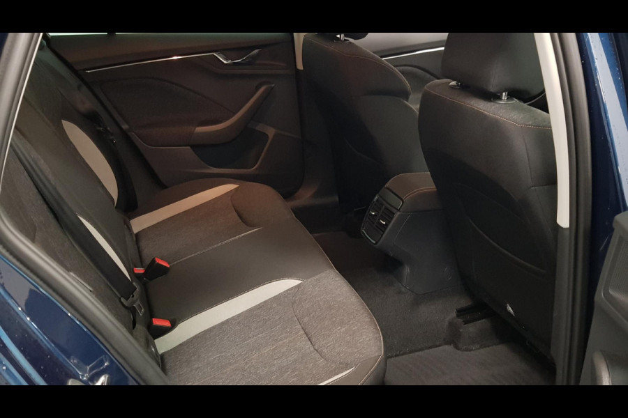 Škoda Kamiq 1.0 TSI DSG Style | Navigatie | Lane Assist | Cruise Control | Elektrische Achterklep | Lichtmetalen Velgen | LED | DAB | Climatronic |