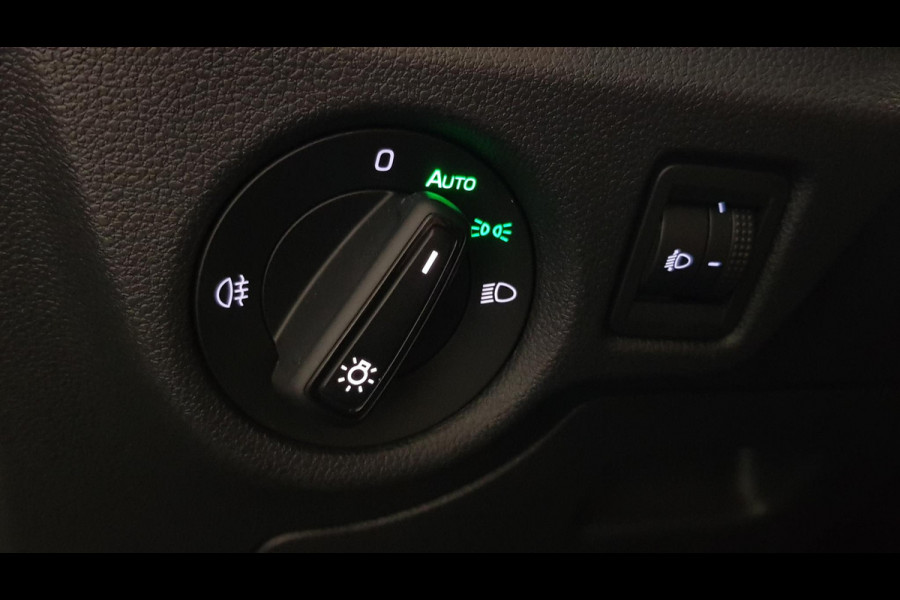 Škoda Kamiq 1.0 TSI DSG Style | Navigatie | Lane Assist | Cruise Control | Elektrische Achterklep | Lichtmetalen Velgen | LED | DAB | Climatronic |