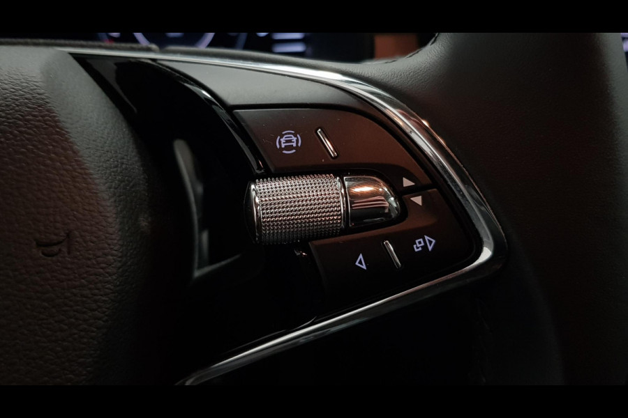 Škoda Kamiq 1.0 TSI DSG Style | Navigatie | Lane Assist | Cruise Control | Elektrische Achterklep | Lichtmetalen Velgen | LED | DAB | Climatronic |