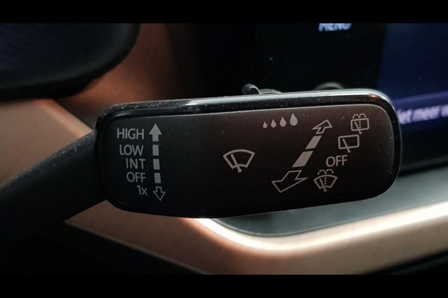 Škoda Kamiq 1.0 TSI DSG Style | Navigatie | Lane Assist | Cruise Control | Elektrische Achterklep | Lichtmetalen Velgen | LED | DAB | Climatronic |