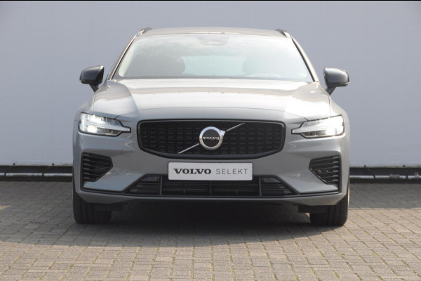 Volvo V60 T6 350PK Automaat Plus Dark / cruise control   / Apple carplay / Elektrische stoelen met geheugen / Parkeersensoren met camera / Elektrische achterklep