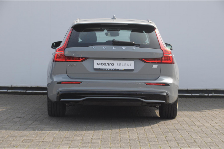 Volvo V60 T6 350PK Automaat Plus Dark / cruise control   / Apple carplay / Elektrische stoelen met geheugen / Parkeersensoren met camera / Elektrische achterklep