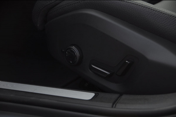 Volvo V60 T6 350PK Automaat Plus Dark / cruise control   / Apple carplay / Elektrische stoelen met geheugen / Parkeersensoren met camera / Elektrische achterklep