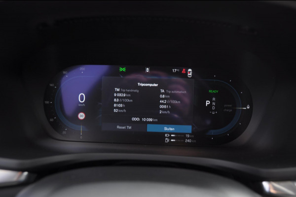 Volvo V60 T6 350PK Automaat Plus Dark / cruise control   / Apple carplay / Elektrische stoelen met geheugen / Parkeersensoren met camera / Elektrische achterklep