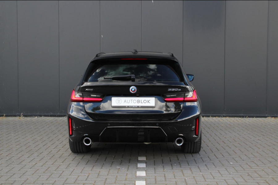 BMW 3 Serie Touring 330e xDrive | M-sport | Pano | Trekhaak