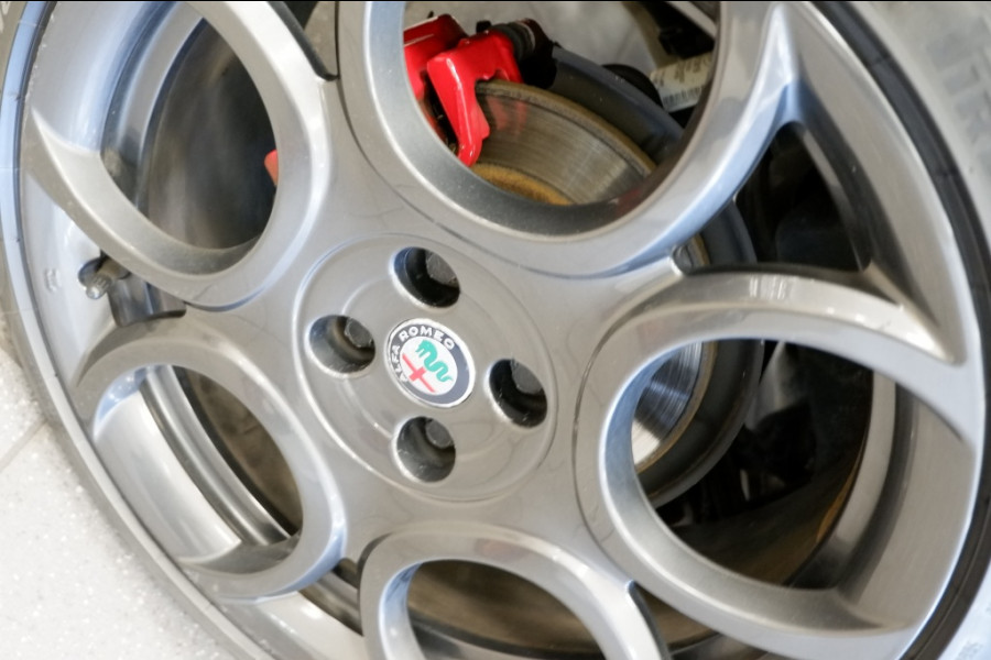 Alfa Romeo MiTo 1.4 T MA Veloce 170pk Rijklaarprijs / 12mnd BOVAG garantie
