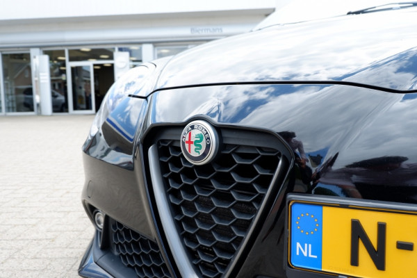 Alfa Romeo MiTo 1.4 T MA Veloce 170pk Rijklaarprijs / 12mnd BOVAG garantie