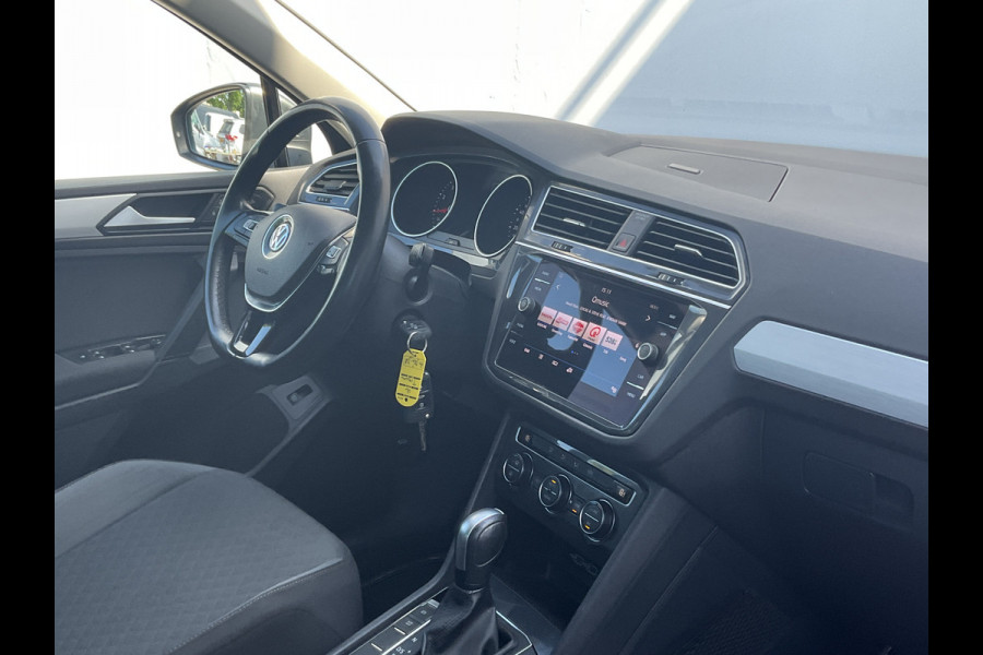 Volkswagen Tiguan 1.5 TSI ACT Comfortline Automaat Elek.Trekhaak Adap.Cruise Carplay!